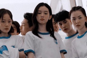 周也演技如何？4位导演镜头下的表现对比分析