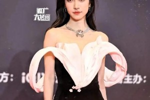 2025爱奇艺短剧荧光之夜：滤镜下的真实与逆袭