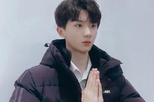马嘉祺：温柔如风的少年偶像成长之路