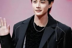 何健麒：从高铁站务员到短剧顶流男星的逆袭之路