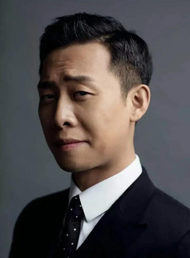 万氏集团案件调查场景