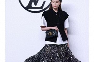 刘亦菲37岁上海亮相生图：四套造型解析高级感与少女感