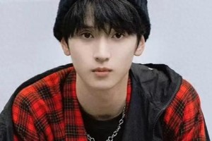 严浩翔粉丝维权风波：原创歌曲遭同公司后辈撞名引争议
