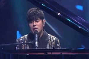 周杰伦8分钟串烧经典歌曲引爆热搜 21年音乐传奇